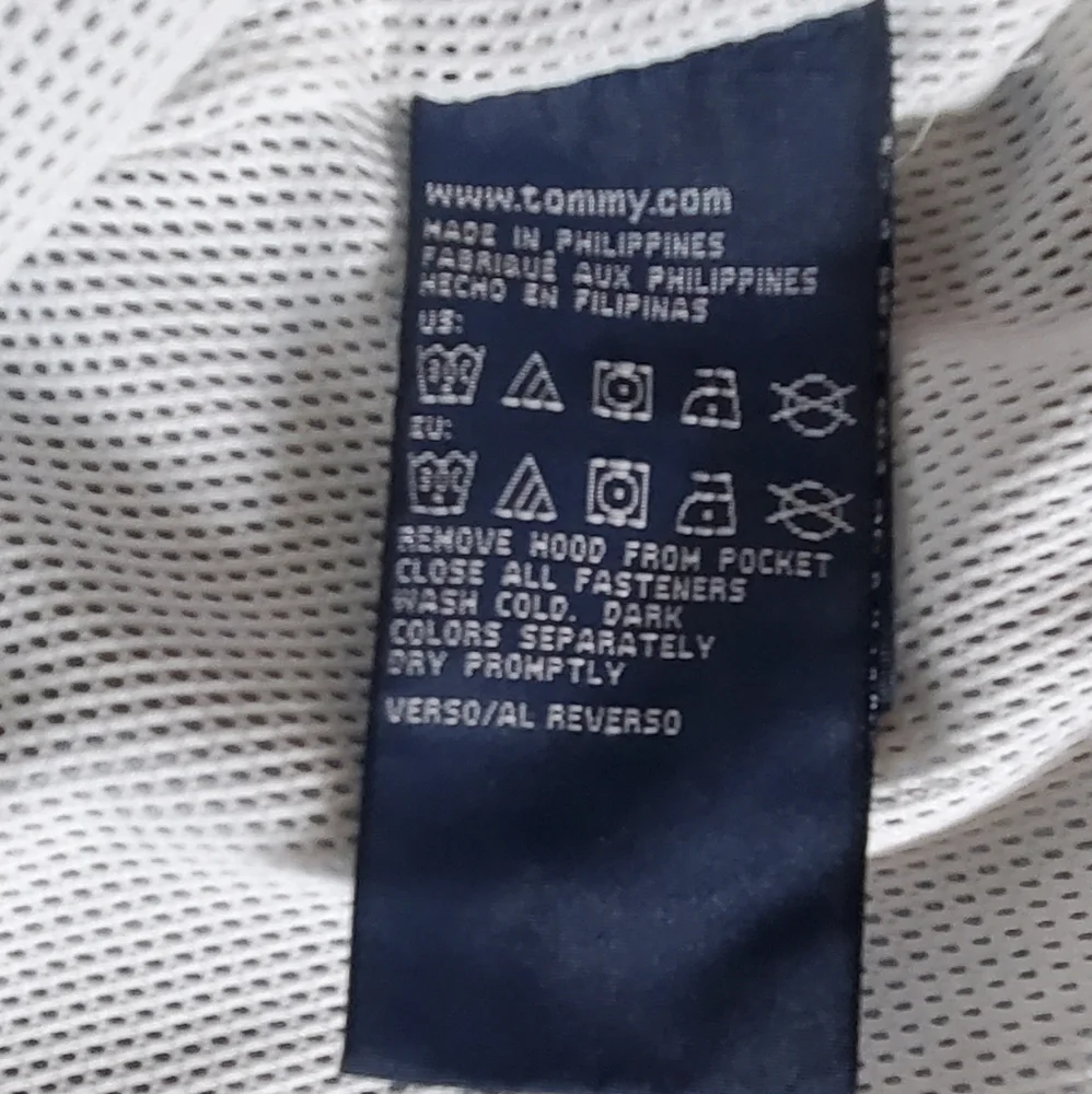 Tommy Hilfiger Blue Hooded Nylon Men's Jacket Large.